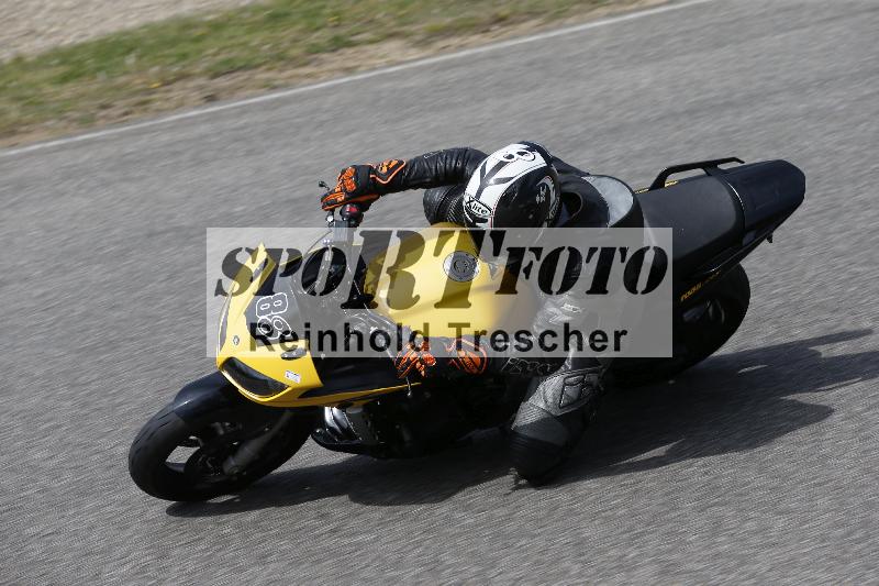 /10 20.04.2026  Pluess Moto Sport ADR/Freies Fahren/88